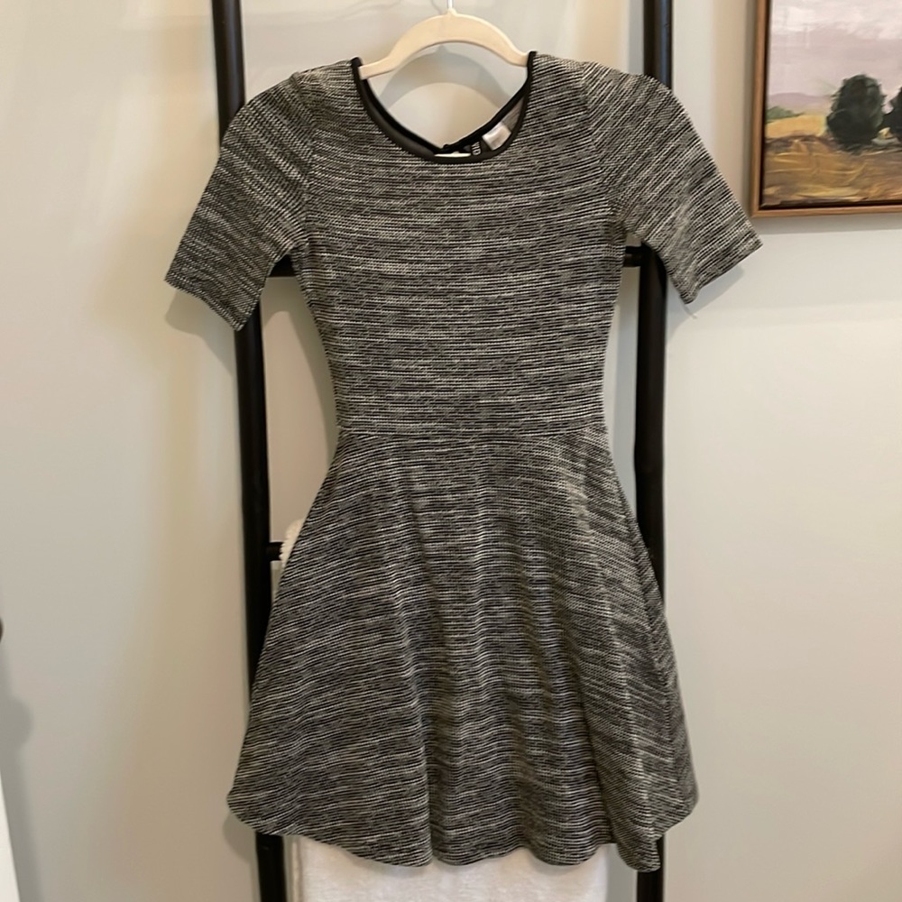 H&M Black and White Stretchy Fit and Flare dress in Size 4